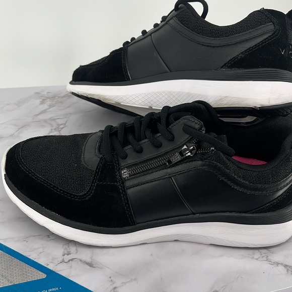 VIONIC Athena Lace Up Sneakers Black White Size 8.5 Casual Walking Support - Picture 7 of 8